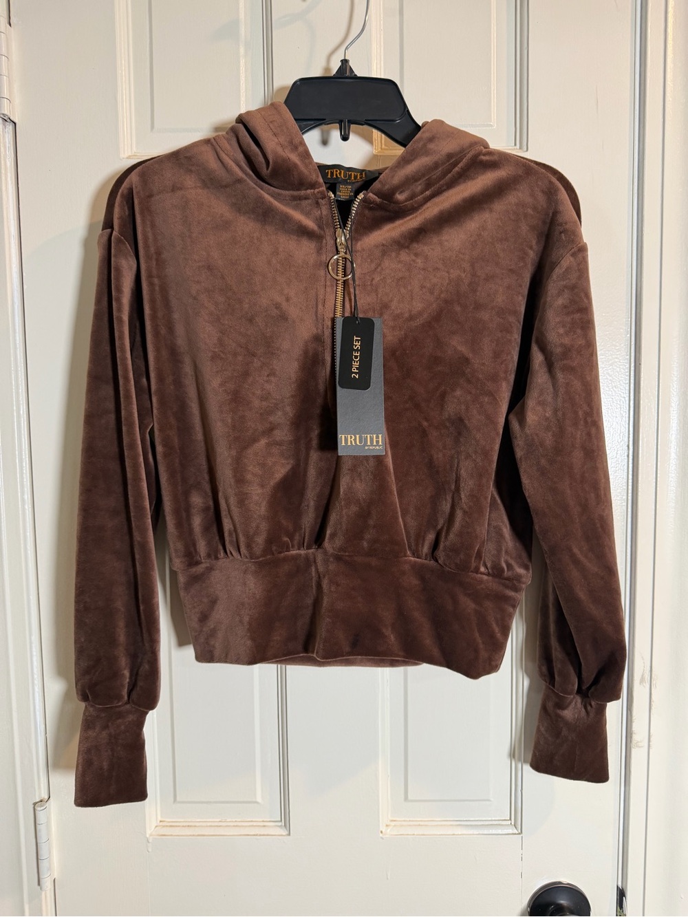 Truth by Republic Women’s Petite PXS Brown Velour Hooded 1/4 Zip Pullover